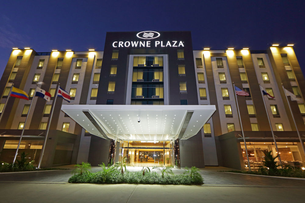 CROWNE PLAZA 1 